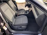 Volkswagen Passat (2017) 2.0 TDi DSG Navi DPH - náhled 13