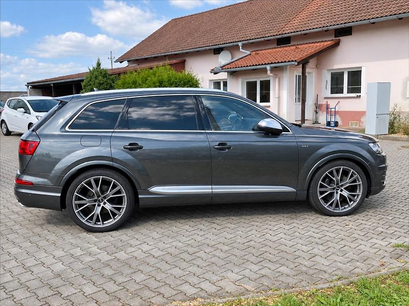 Audi SQ7 4,0 TDi QUATTRO MATRIX MASÁŽE - fotka 6 z 62