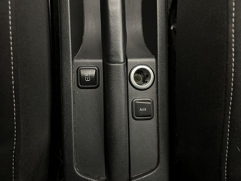 Škoda Rapid 1.2 TSi Ambition - fotka 15 z 21