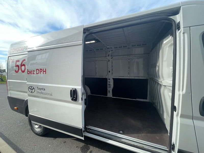 Toyota Proace Max 2.2D L4H2 4D VAN 2.2L 140 6MT - fotka 17 z 27
