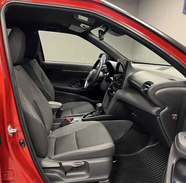 Toyota Yaris Cross 1.5 Hybrid AT STYLE - fotka 9 z 16