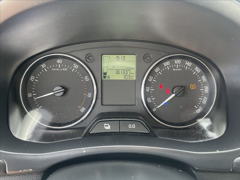 Škoda Roomster 1,2 TSi 63kw Ambiente Klima ES - fotka 15 z 27