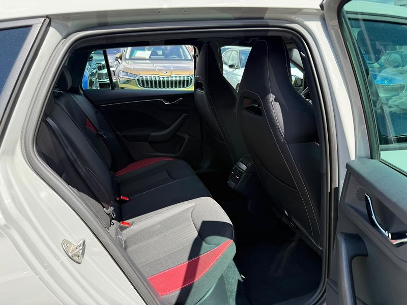 Škoda Scala Monte Carlo 1.5 TSI 110kw DSG - fotka 21 z 26