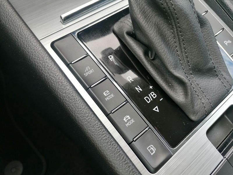 Škoda Superb (2021) IV 1.4 TSi PHEV 160kW - fotka 13 z 36