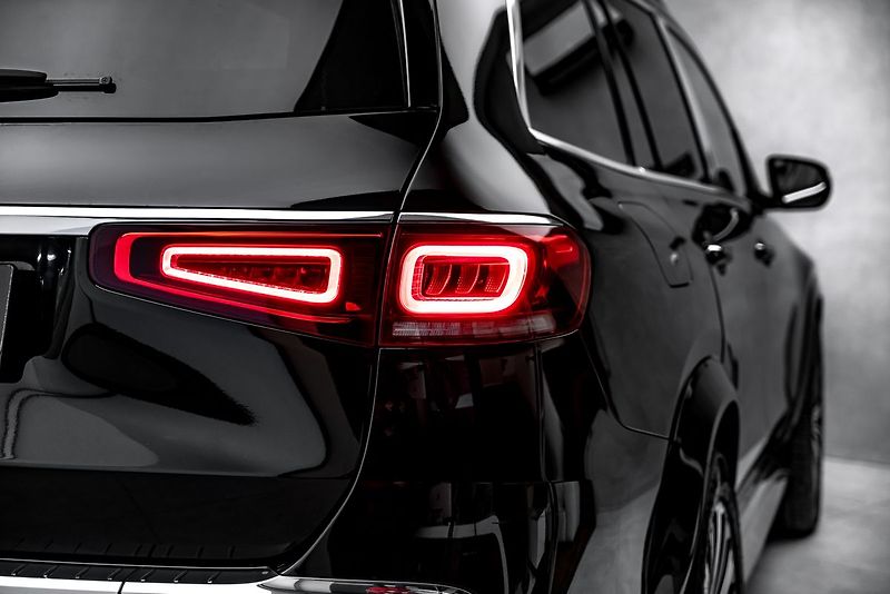 Mercedes-Benz GLS 4MATIC MAYBACH - fotka 10 z 27