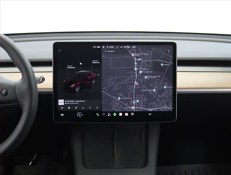 Tesla Model Y (2023) Long Range AWD 79kWh, SoH 94% - fotka 11 z 33