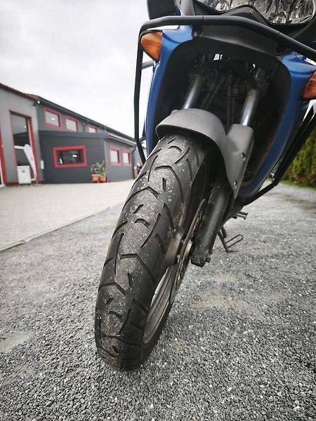 Honda XL 1000 V Varadero (2002) - fotka 9 z 15