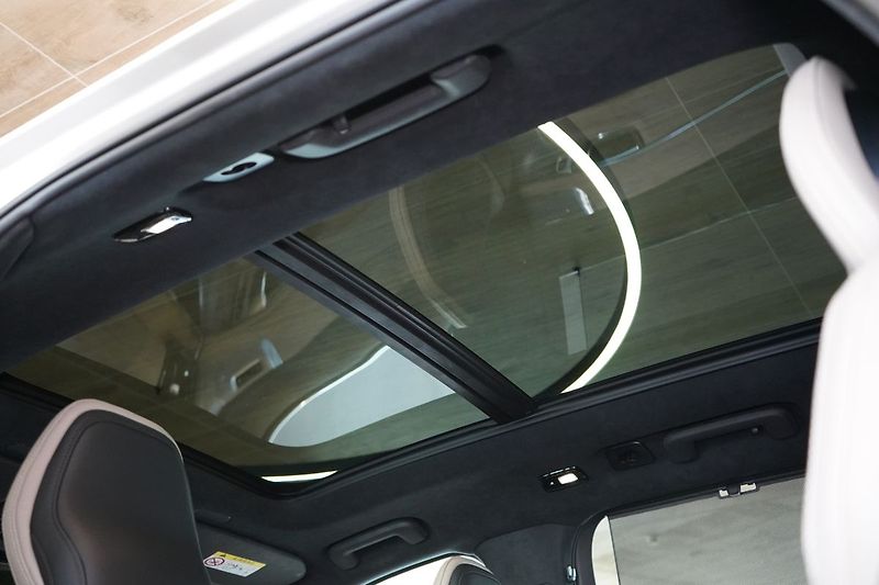 Volvo XC90 T8 ULTRA Bright, Masáž, Bowers - fotka 26 z 50