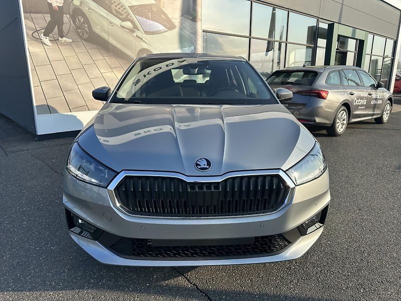 Škoda Fabia CLASSIC 1.0TSI 85kW + tažné - fotka 2 z 13