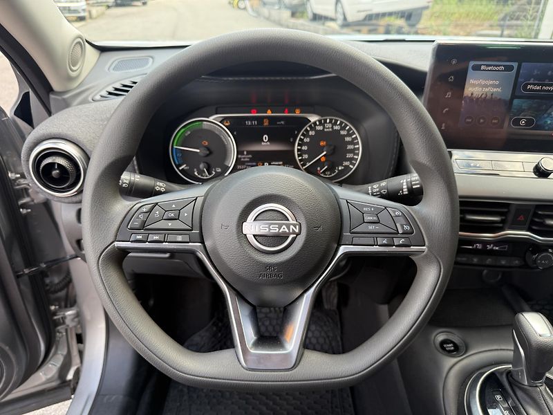 Nissan Juke 1.6l Hybrid 69 kW - fotka 17 z 26