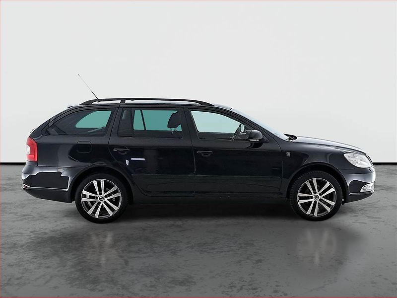 Škoda Octavia (2012) 1.6 TDI, Serv.kniha, po STK - fotka 6 z 15