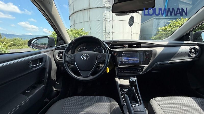 Toyota Corolla 1.6 Active TREND+ - fotka 5 z 23