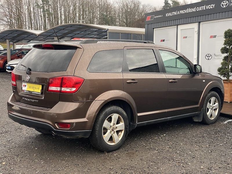 Fiat Freemont 2.0JTD, ČR-2m, automat, 4x4 - fotka 6 z 28