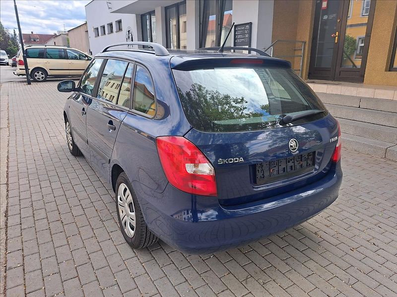 Škoda Fabia 1,2 HTP - fotka 8 z 47