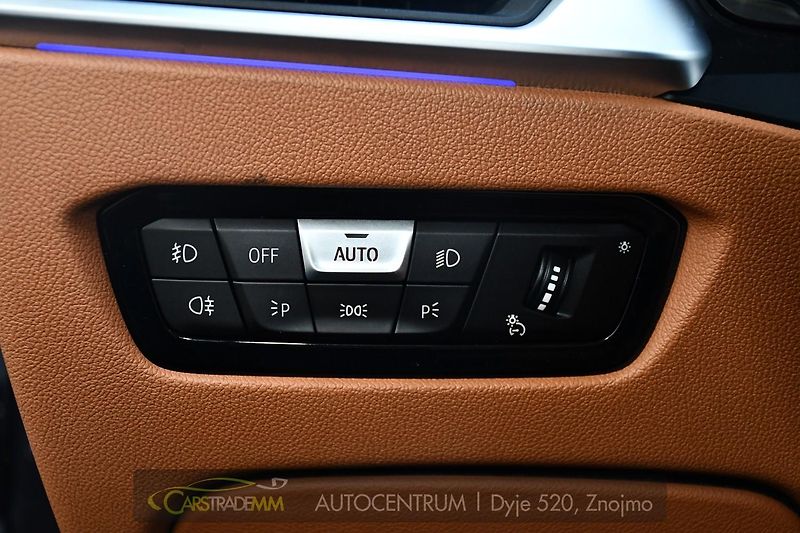 BMW Řada 3 320d LED AT KESSY ACC - fotka 25 z 54