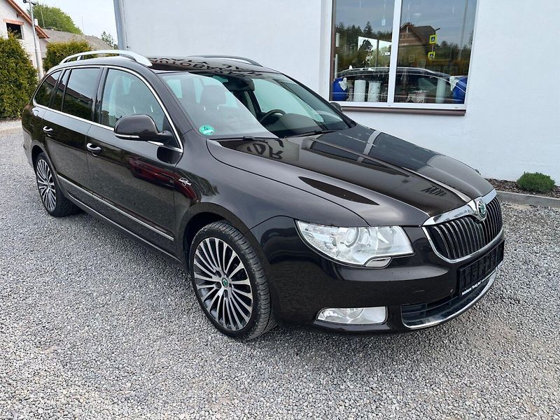 Škoda Superb (2012) 2.0 TDI Laurin a Klement - fotka 1 z 25