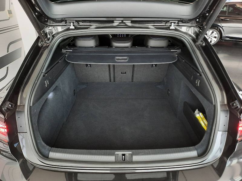 Volkswagen Arteon Shooting Brake (2023) R 2.0 TSI 4Motion (235kW/320k) - fotka 26 z 29