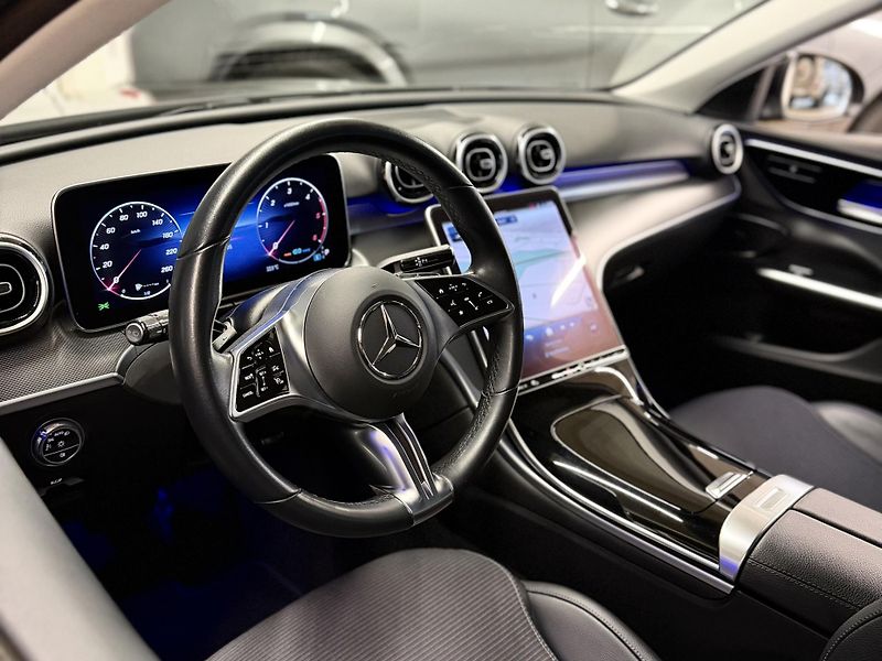 Mercedes-Benz Třídy C (2021) C 220d Avantgarde - fotka 16 z 76