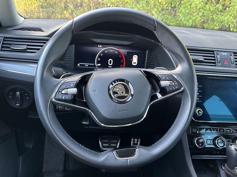 Škoda Superb (2024) Combi 2.0 TDI 4x4 DSG Scout - fotka 10 z 33
