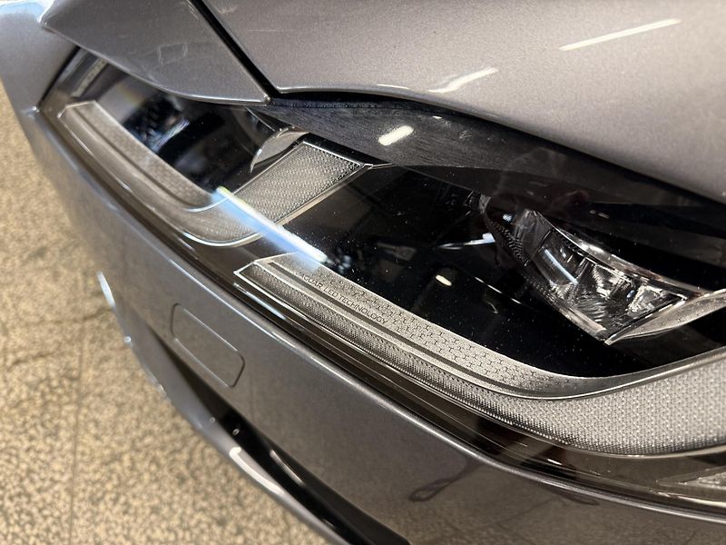 Jaguar XF (2021) 2.0d R-Dynamic, REZERVOVANO - fotka 18 z 56