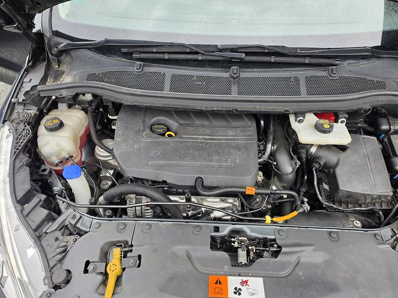 Ford S-MAX 1.5 i Navi Parkovací senzory  - fotka 16 z 37