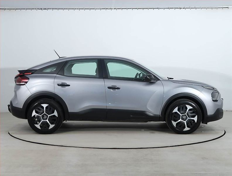 Citroën C4 (2025) 1.2 PureTech, ČR,1.maj - fotka 6 z 18
