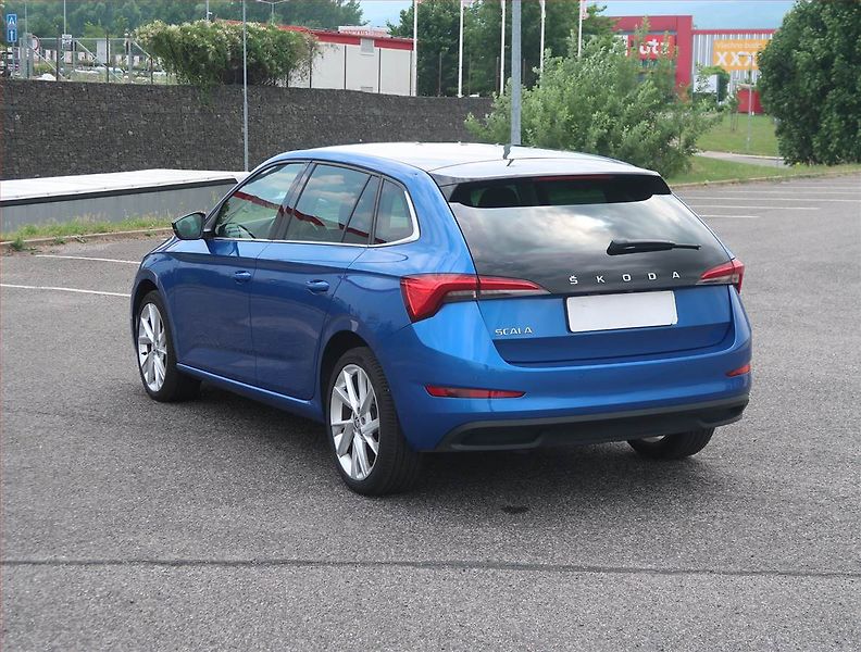 Škoda Scala (2019) 1.6 TDI, Tempomat - fotka 4 z 13