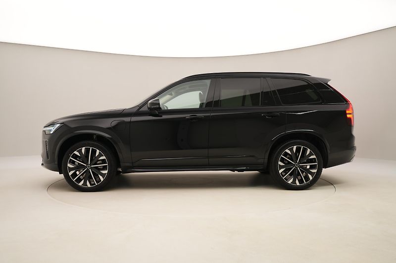 Volvo XC90 (2026) T8 AWD Plug-in DARK ULTRA - fotka 9 z 76