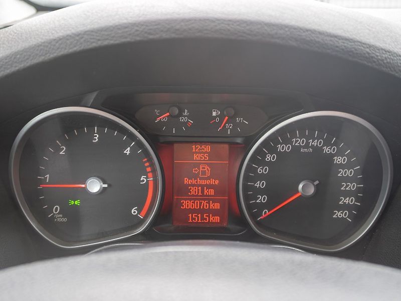 Ford Galaxy (2010) 2.0D 103KW – TAŽNÝ - fotka 17 z 37