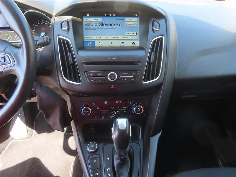 Ford Focus (2018) 2.0 EcoBlue, Automat - fotka 12 z 20