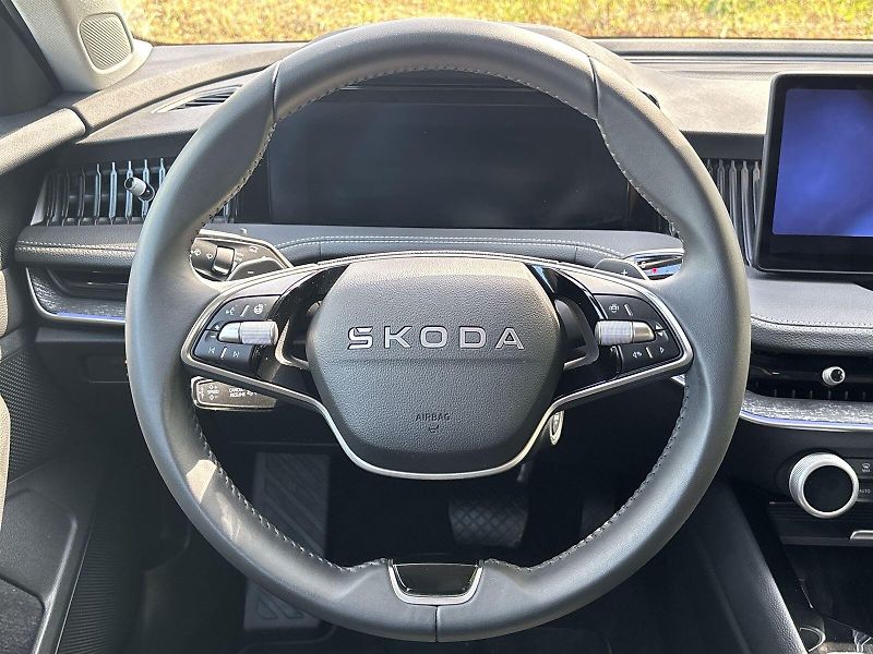 Škoda Superb (2025) Combi 2.0 TDI DSG Selection - fotka 10 z 32