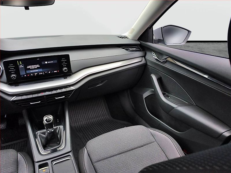 Škoda Octavia (2023) Ambition 2.0 TDI, ČR,1.maj - fotka 8 z 14