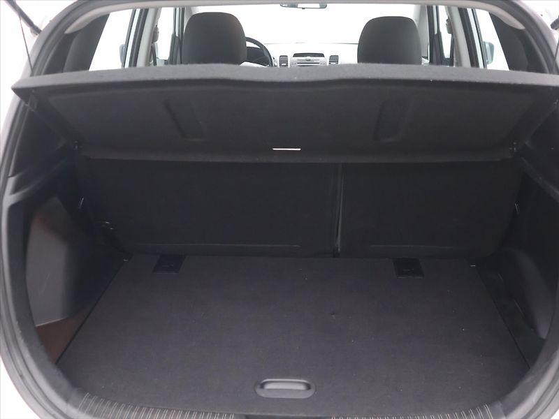 Hyundai ix20 1,4 CVVT 66kW Trikolor CZ - fotka 10 z 29