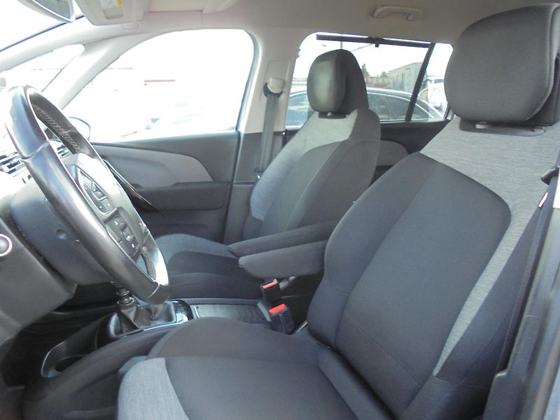 Citroën C4 SpaceTourer (2019) 1.5 HDI- 7. MÍST - fotka 12 z 14