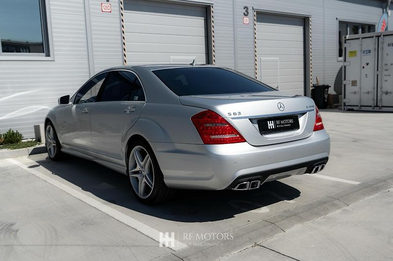 Mercedes-Benz Třídy S (2013) AMG S 63 5.5 V8 Biturbo - fotka 13 z 56