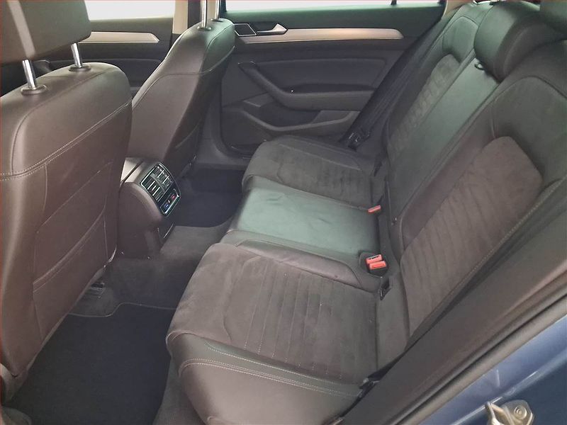 Volkswagen Passat (2016) 1.6 TDI, Navi, Tempomat - fotka 10 z 20