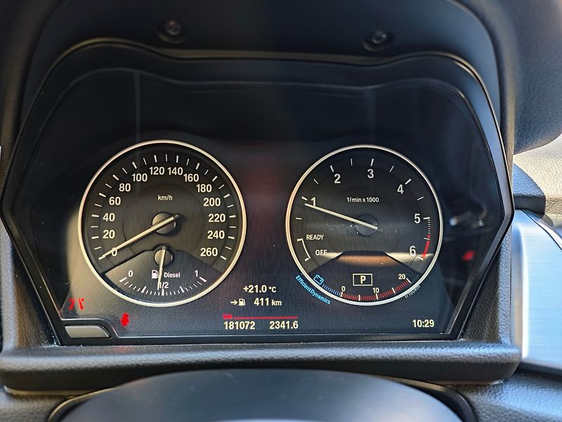 BMW Řada 2 (2016) 220D Grand Tourer M-paket - fotka 18 z 43
