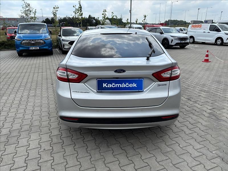Ford Mondeo 1,5 EcoBoost 121kW Titanium - fotka 4 z 34