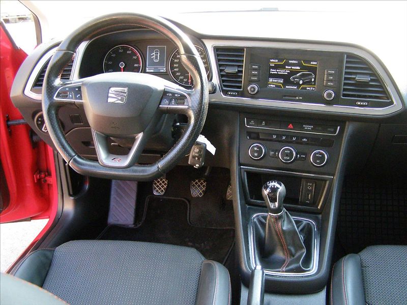 Seat Leon 1,4   FR MANUAL - fotka 19 z 31
