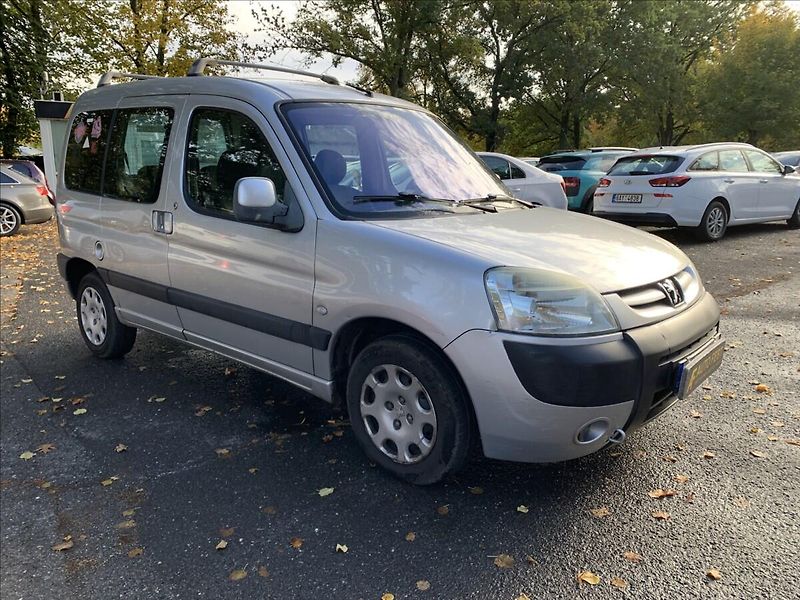 Peugeot Partner 1,4 i - fotka 3 z 14
