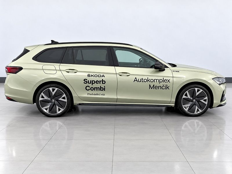 Škoda Superb (2025) COMBI Sportline TD 110 / 2.0 A - fotka 9 z 61
