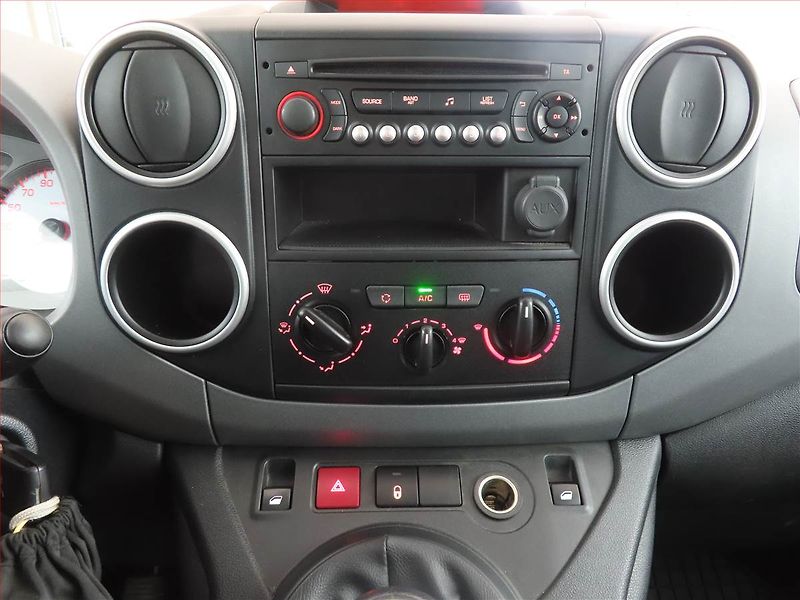 Peugeot Partner (2017) Active 1.6 16V, 5Míst, ČR - fotka 12 z 13
