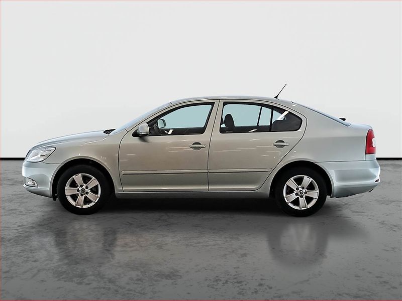Škoda Octavia (2012) Ambition 1.2 TSI, Tempomat - fotka 3 z 15