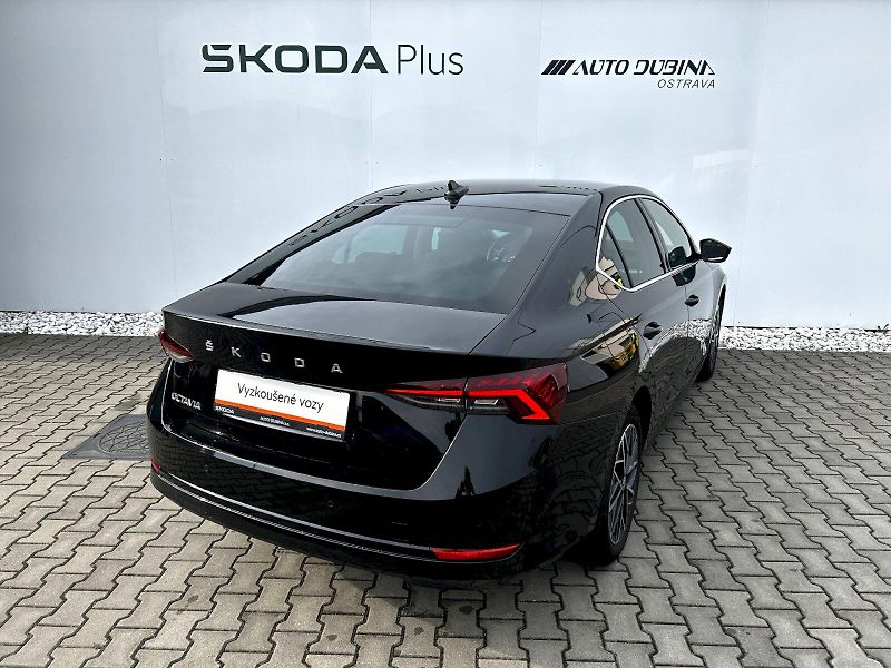 Škoda Octavia (2024) 2.0 TDI 110kW DSG Style - fotka 2 z 34