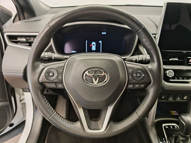 Toyota Corolla Cross 1.8 Hybrid Style - fotka 28 z 39