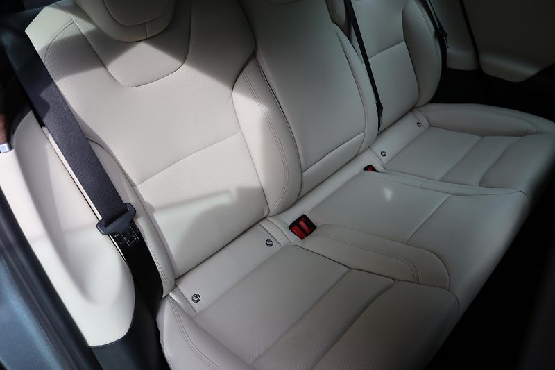 Tesla Model S LONG RANGE AWD 493kW - fotka 44 z 50