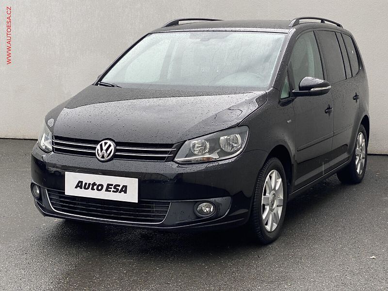 Volkswagen Touran (2013) 1.2 TSi, Match, navi, TZ, - fotka 3 z 17