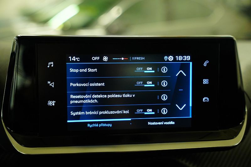 Peugeot 2008 - fotka 22 z 28