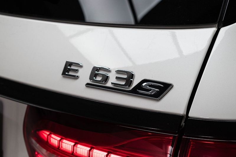 Mercedes-Benz Třídy E E 63 S 4MATIC+ AMG NIGHT*DPH* - fotka 32 z 33