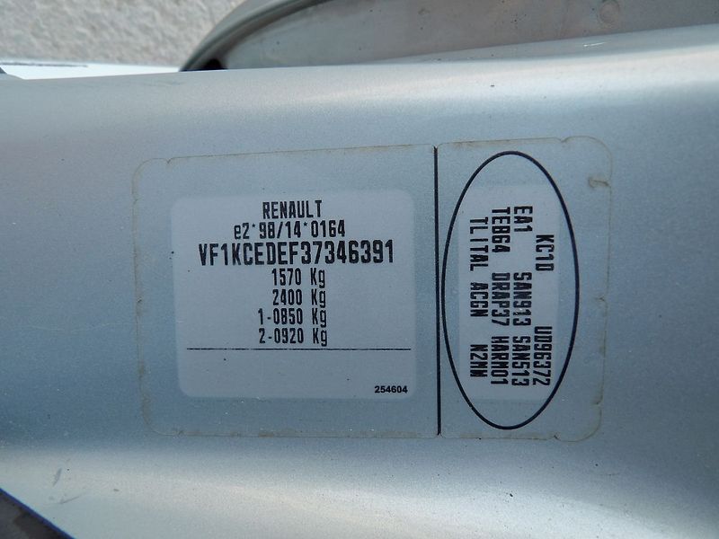 Renault Kangoo 1.2i 16v 55kW Klimatizace - fotka 27 z 28